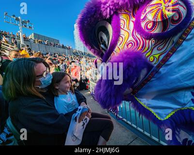 Oklahoma, 29 2022 JANVIER - vue sur le soleil de la danse du lion au festival du nouvel an lunaire Banque D'Images