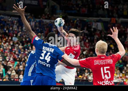 Budapest, Hongrie, 30th janvier 2022.Jacob Tandrup Holm, du Danemark, en action pendant le match de match entre la France et le Danemark de l'EHF 2022, 3rd places entre la France et le Danemark à Budapest, Hongrie.30 janvier 2022.Crédit : Nikola Krstic/Alay Banque D'Images