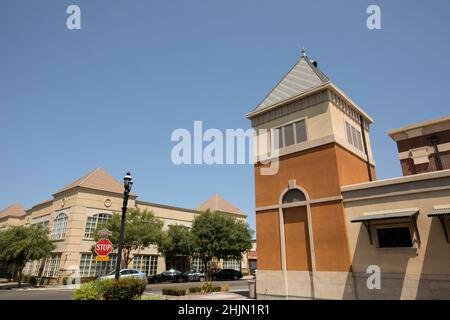 L'après-midi, vue ensoleillée sur la ville historique de Clovis, Californie, États-Unis. Banque D'Images