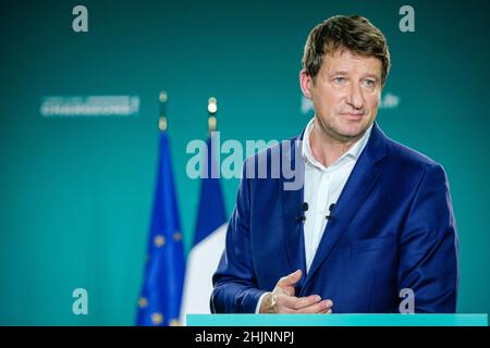 Lyon (France), le 29 janvier 2022.Le candidat vert, Yannick Jadot, a présenté son programme pour une République verte. Banque D'Images