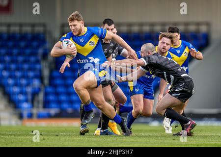 Wimbledon, Royaume-Uni.19th janvier 2022.Lewis BIENEK (10) des Broncos de Londres pendant le match de championnat de Betfred entre London Broncos et Widnes Vikings au Cherry Red Records Stadium, Plough Lane, Wimbledon, Angleterre, le 30 janvier 2022.Photo de David Horn.Crédit : Prime Media Images/Alamy Live News Banque D'Images