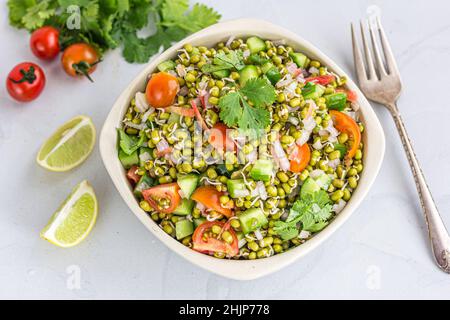 Canneberges séchées sur fond blanc directement au-dessus de stock photo Banque D'Images