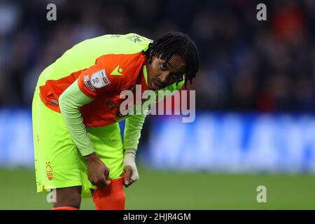 Cardiff, Royaume-Uni.30th janvier 2022.DJed Spence de la forêt de Nottingham donne sur.Match de championnat EFL Skybet, Cardiff City et Nottingham Forest au Cardiff City Stadium de Cardiff, pays de Galles, le dimanche 30th janvier 2022. Cette image ne peut être utilisée qu'à des fins éditoriales.Utilisation éditoriale uniquement, licence requise pour une utilisation commerciale.Aucune utilisation dans les Paris, les jeux ou les publications d'un seul club/ligue/joueur. photo par Andrew Orchard/Andrew Orchard sports Photography/Alamy Live News crédit: Andrew Orchard sports Photography/Alamy Live News Banque D'Images