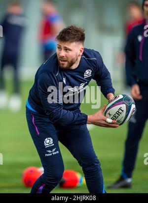 Édimbourg, Écosse, Royaume-Uni.Janvier 31st 2022.Guinness six Nations rugby: ScotlandÕs Ali Price pendant la session d'entraînement de l'équipe de rugby d'Écosse, Oriam Sports Center, Riccarton, Édimbourg.Crédit : Ian Rutherford/Alay Live News. Banque D'Images