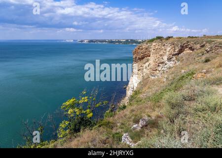 Falaises du cap de Kaliakra dans la région sud de Dobruja, au nord de la côte bulgare de la mer Noire Banque D'Images