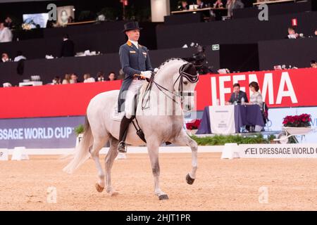 Hans Peter Minderhoud (NED) et Zanardi de Glock (KWPN) lors de la coupe du monde de la FEI de Longines le 29 2019 novembre à la semaine du cheval de Madrid, Espagne Banque D'Images