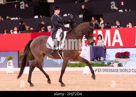 Inna Logotenkova (UKR) et Fleraro (DWB) lors de la coupe du monde de la FEI de Longines le 29 2019 novembre à la semaine du cheval de Madrid, Espagne Banque D'Images