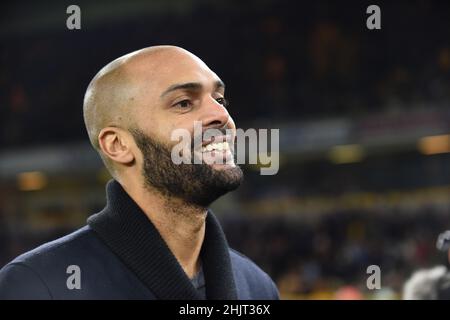 Carl Ikeme, ancien gardien de but de Wolves, à Wolverhampton Wanderers, au stade Molineux, suite à son combat d'une année contre la leucémie aiguë 25/11/2018 - Premier League anglaise Banque D'Images