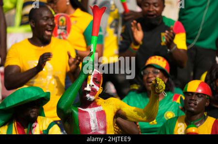 Douala, Cameroun, 29 janvier 2022: Fans au Cameroun contre la Gambie, coupe d'Afrique des Nations au stade de Japoma.Prix Kim/CSM. Banque D'Images