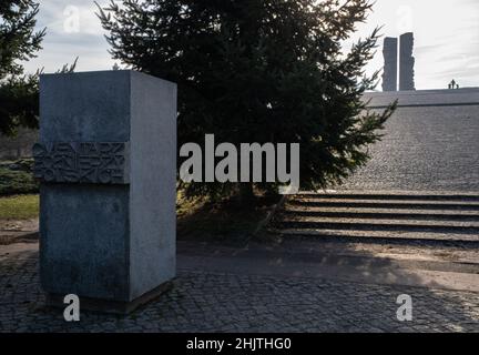 Wroclaw, Pologne - 16 janvier 2022.Cimetière de guerre polonais.Ici sont enterrés plus de 600 officiers et soldats polonais de la Seconde Guerre mondiale et Varsovie en haut Banque D'Images