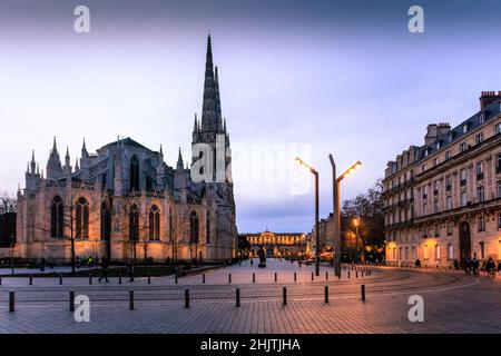 Cathédrale Saint Andrew à Bordeaux, France.Une cathédrale catholique romaine gothique construite sur le site d'une ancienne église romane. Banque D'Images