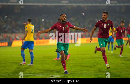 Yaoundé, Cameroun, 18 janvier 2022: Sofiane Boufal du Maroc célèbre son premier but au cours de la coupe des nations Maroc contre Gabon - Afrique au stade Ahmadou Ahidjo.Prix Kim/CSM. Banque D'Images