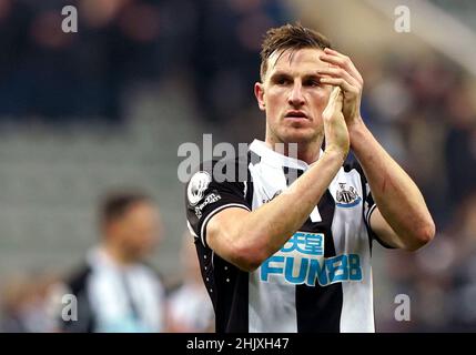 Photo du dossier datée du 15-01-2022 de Chris Wood de Newcastle United.Newcastle devait dépenser beaucoup à la suite de la prise de pouvoir du club soutenue par l'Arabie saoudite alors que la menace de relégation était présente.Eddie Howe n'a pas obtenu l'avance qu'il voulait le jour de l'échéance, car les mouvements de l'attaquant de Reims Hugo Ekitike et de la Jesse Lingard de Manchester United ont échoué.Mais il y avait une somme de 90million £, car Howe a sérieusement renforcé son soutien avec les ajouts de Dan Burn, Kieran Trippier et Matt Targett.Bruno Guimares, milieu de terrain, est venu de Lyon pour 35m £ et Chris Wood assure une présence physique dès son arrivée de Burnley. Banque D'Images