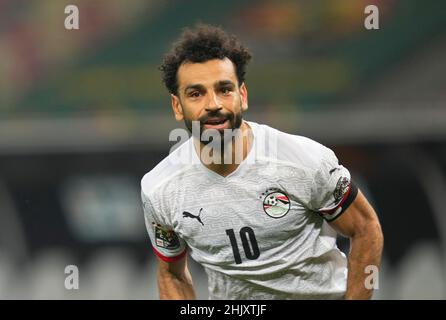 Douala, Cameroun, 26 janvier 2022: Mohamed Salah (capitaine) d'Égypte célébrant la victoire d'Egypts après avoir misé sur la dernière pénalité pendant l'Égypte vs Côte d'Ivoire- coupe des nations d'Afrique au stade de Japhoma.Prix Kim/CSM. Banque D'Images