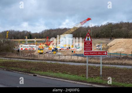 HS2 chantier à Little Missenden, Buckinghamshire, adjacent au A413.HS2/Align construit un arbre d'évent pour accéder au tunnel sous les Chilterns Banque D'Images