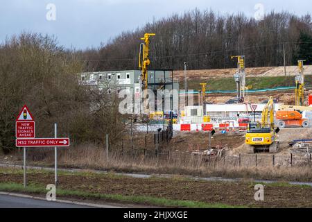 HS2 chantier à Little Missenden, Buckinghamshire, adjacent au A413.HS2/Align construit un arbre d'évent pour accéder au tunnel sous les Chilterns Banque D'Images