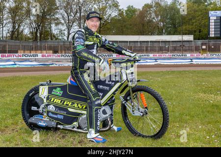 Jason Crump, trois fois champion du monde du circuit de course.Ipswich Witches Speedway, le jour de la presse.14 mai 2021. Banque D'Images