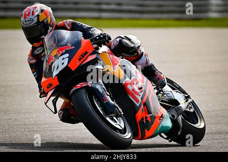 Le Setang Shakedown a lieu du 31 janvier au 2 février au circuit international de Sepang. Les pilotes d'essai et les rookes de première classe sont les premiers à se mettre sur la piste.01 février 2022 en photo: 26 Dani Pedrosa El Sepang Shakedown se lleva a cabo del 31 de enero al 2 de febrero en el Circuito Internacional de Sepang, los pilotos de prueba y los novatos de la categoría reina se convivialité en los primeros en salir a la pista.01 de febrero de 2022 POOL/ MotoGP.com/Cordon les images de presse seront à usage éditorial uniquement.Crédit obligatoire : © motogp.com Cordone Press Banque D'Images