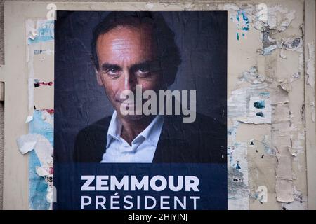 Affiche électorale d'Eric Zemmour, parti d'extrême-droite français « Reconquete! »Leader, expert des médias et candidat à l'élection présidentielle française de 2022 Eri Banque D'Images