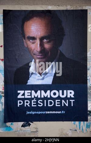 Affiche électorale d'Eric Zemmour, parti d'extrême-droite français « Reconquete! »Leader, expert des médias et candidat à l'élection présidentielle française de 2022 Eri Banque D'Images