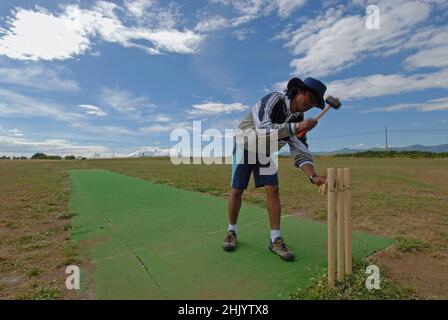 Rome, Italie 04/06/2006: Galicano di Roma, match de cricket entre Bangla Roma et Latina équipe valide pour le championnat de la série B.© Andrea Sabbadini Banque D'Images