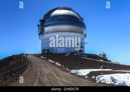 Mauna Kea est un volcan dormant sur l'île de Hawaiʻi.Son sommet est de 4 207,3 m (13 803 pi) au-dessus du niveau de la mer, le point le plus élevé de Big Island. Banque D'Images