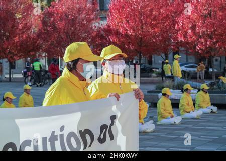 Vancouver, C.-B., Canada-novembre 1,2020.Manifestation pacifique en faveur de Hong Kong.Tenez-vous à Hong Kong.Mise au point sélective, vue sur la rue, voyage Banque D'Images