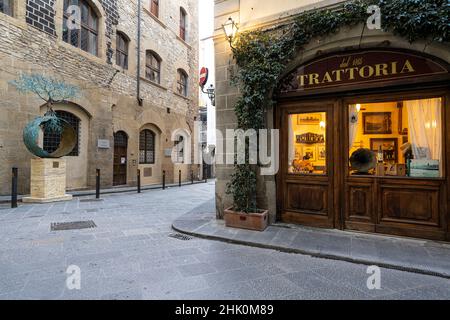 Florence, Italie.Janvier 2022. Une trattoria typique dans les rues du centre-ville historique Banque D'Images