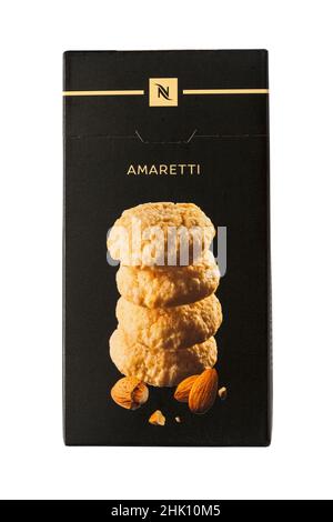 Boîte de biscuits Nespresso Amaretti isolés sur fond blanc - biscuits aux amandes Banque D'Images