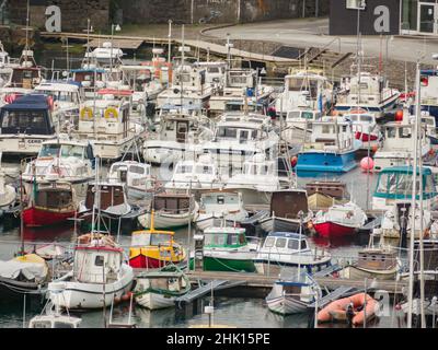 Thorshavn, îles Féroé - juillet 2021 : Voiliers dans le port de Vestaravág.Royaume du Danemark.Europe du Nord Banque D'Images