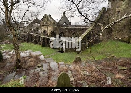 Les ruines de l'église de St Thomas à Becket, endommagées lors d'une tempête en 1847, Heptonstall, West Yorkshire. Banque D'Images