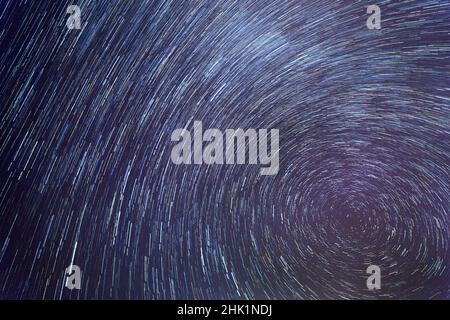 L'étoile grand angle s'enchaîne autour de Polaris Banque D'Images