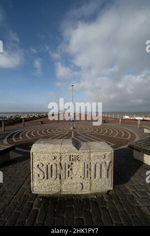 Morecambe, Royaume-Uni, 01/02/2022, le site du projet Eden Nord proposé est vu à Morecambe comme le projet a fait un pas de plus vers la réalité après que les conseillers du Lancashire ont accordé la permission de planification pour l'éco-attraction de £125m.Eden Project North, qui serait construit dans des dômes géants et transparents sur la promenade de Morecambe, est présenté au gouvernement comme une initiative « prête à démarrer » qui pourrait aider à stimuler la ville côtière privée de Morecambe, au Royaume-Uni.Crédit : Jon Super/Alay Live News. Banque D'Images