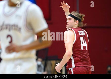 31 janvier 2022: Colgate Raiders avance Keegan Records (14) des gestes à son panier à trois points fait contre les Lafayette Leopards pendant la deuxième moitié d'un match de basket-ball de la NCAA le 31 janvier 2022 au Kirby Sports Center à Easton, Pennsylvanie.Colgate défait Lafayette 72-61.Riche Barnes/CSM Banque D'Images