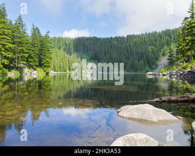 Washington State, Central Cascades, Mason Lake Banque D'Images