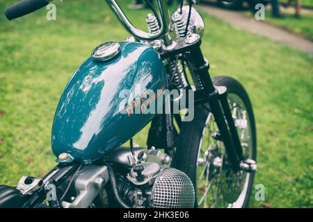 Moto Harley Davidson personnalisée avec moteur knucklehead au Bicester Heritage Centre, événement du dimanche Scramble.Bicester, Oxfordshire, Angleterre Banque D'Images
