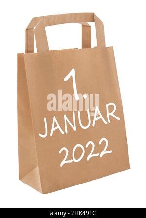Sac en papier et janvier 1 2022 isolé sur fond blanc Banque D'Images