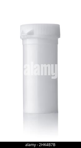 Vue avant du tube de pilules en plastique blanc isolé sur blanc Banque D'Images