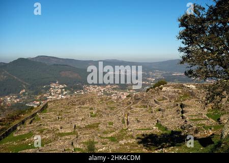 Ruines du site archéologique de Castro de Santa Trega à A Guarda, Galice, Espagne Banque D'Images