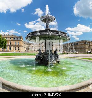 Fontaine et nouveau château sur la place Schlossplatz, Stuttgart, Neckar Valley, Bade-Wurtemberg, Allemagne,Europe Banque D'Images