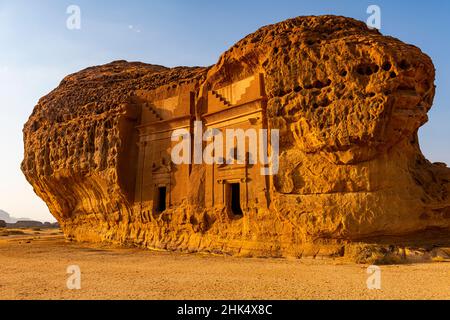 Tombe de roche, Madain Saleh (Hegra) (Al Hijr), site du patrimoine mondial de l'UNESCO, Al Ula, Royaume d'Arabie Saoudite, Moyen-Orient Banque D'Images