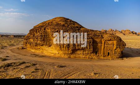 Antenne des tombes rocheuses, Madain Saleh (Hegra) (Al Hijr), site du patrimoine mondial de l'UNESCO, Al Ula, Royaume d'Arabie Saoudite, Moyen-Orient Banque D'Images