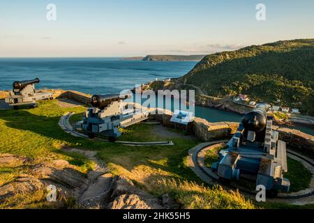 Queen's Battery, Cabot Tower, lieu historique national de signal Hill, St. John's, Terre-Neuve, Canada, Amérique du Nord Banque D'Images