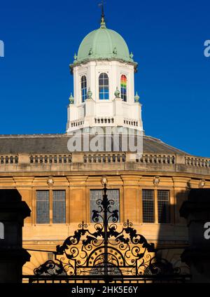 La coupole circulaire et le dôme du Sheldonian Theatre, situé au cœur d'Oxford, en Angleterre.Il a été construit de 1664 à 1669, basé sur un Banque D'Images