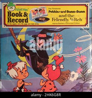 Couverture Vintage vinyle - Pebbles et Bam Bam et la sympathique Witch Banque D'Images