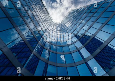 Gratte-ciel moderne de haut niveau - bâtiment Filadelfie, BB Centrum, Prague, République Tchèque Banque D'Images