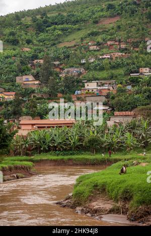 Fleuve Nyabugogo à Kigali, Rwanda Banque D'Images