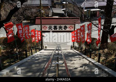 IIDA, nagano, japon, 2022/03/02 , entrée du temple Motozenkouji.Il a une relation forte avec le temple Zenkoji à Nagano, et les habitants le disent Banque D'Images