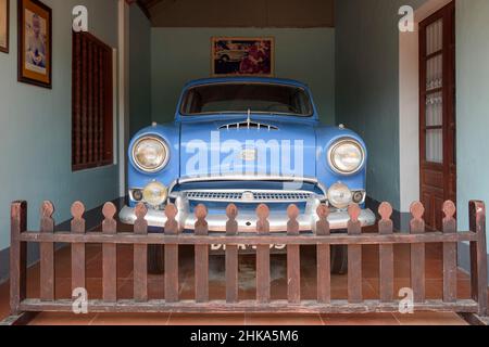 Voiture de moine bouddhiste exposée au complexe de Pagode Thien Mu sur la rivière des parfums, Hue, province de Thua Thien Hue, centre du Vietnam, Asie du Sud-est. Banque D'Images