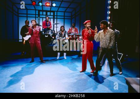 Kool and the Gang, amerikanische Soul, Funk und Disco Band, Ronald Bell, James JT Taylor, Michael Ray, BEI einem Auftritt,1985. Kool and the Gang, American Soul, Funk and Disco band, Ronald Bell, James JT Taylor, Michael Ray, performance 1985. Banque D'Images